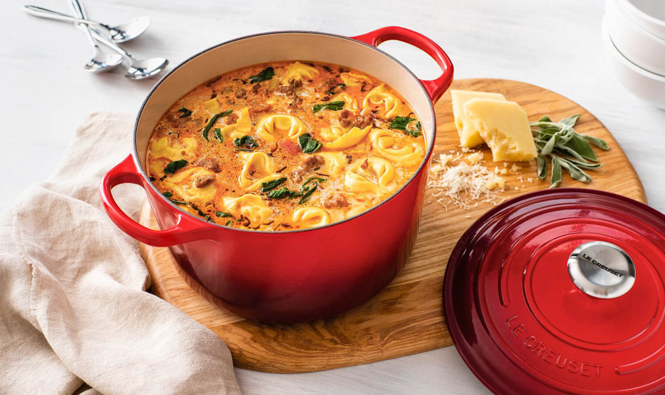 Signature Bräter hoch 24 cm Ø kirschrot