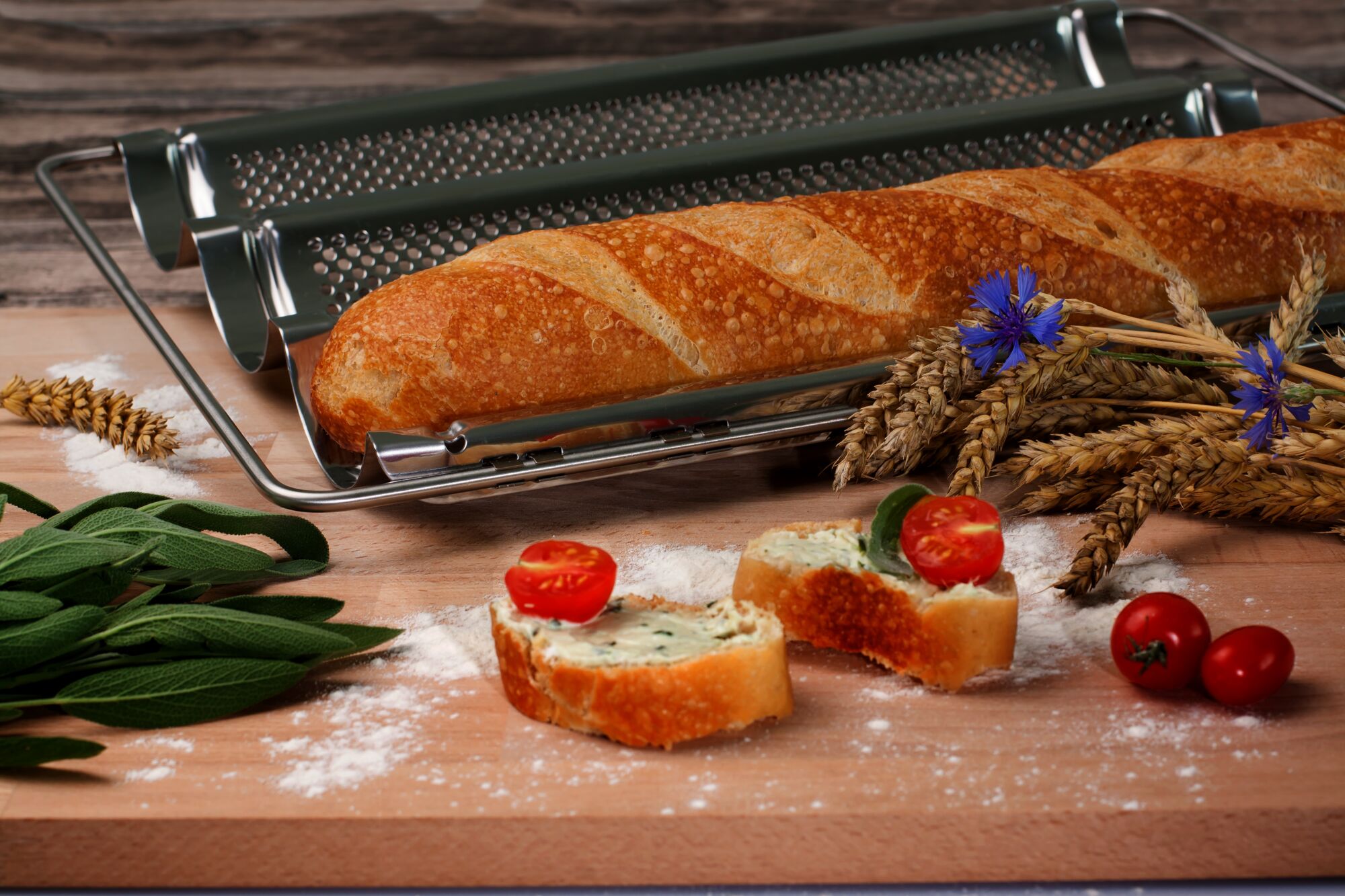 Edelstahl-Baguetteblech mit ausziehbaren B&uuml;geln