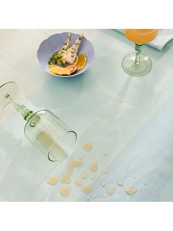 Mille Iris d'Eau Aqua beschichtete Meterware 180 cm