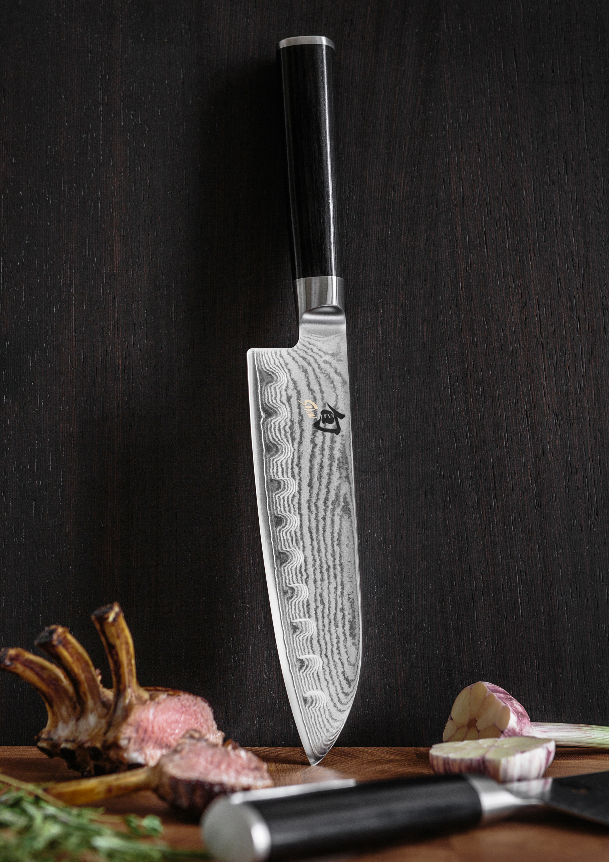 Santoku mit Kullenschliff Shun Classic 18 cm